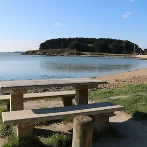 https://le-clos-maric.inbrittany.com